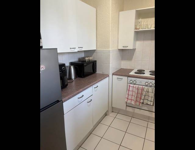 2 BEDROOM PROPERTY TO RENT IN GLENHAZEL